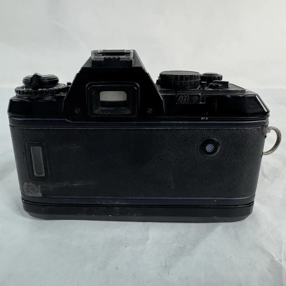 Nikon N2020 AF 35mm Camera w/35-105mm Lens B2